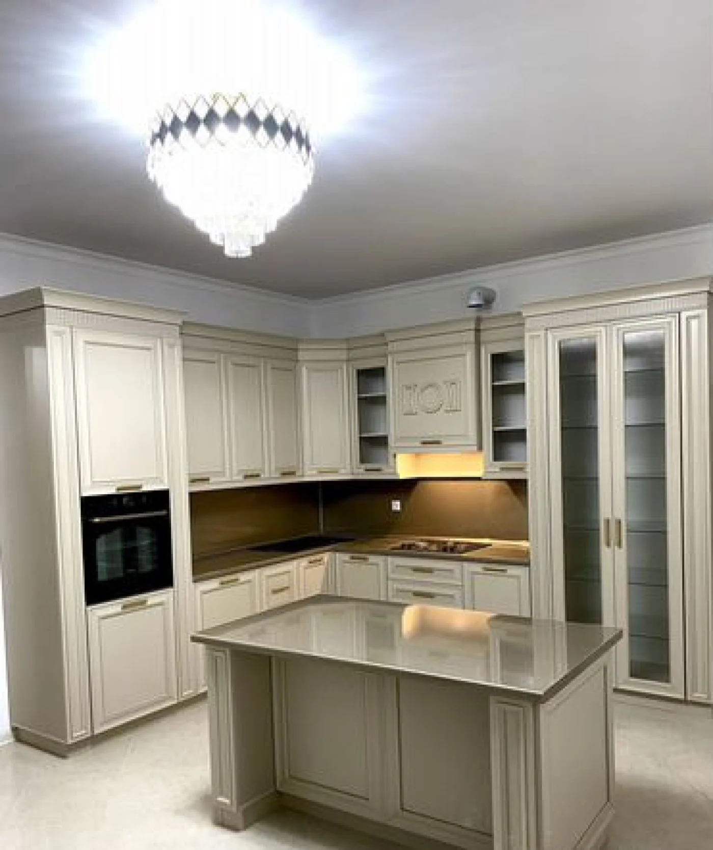Кухни на заказ с бесплатной установкой и доставкой