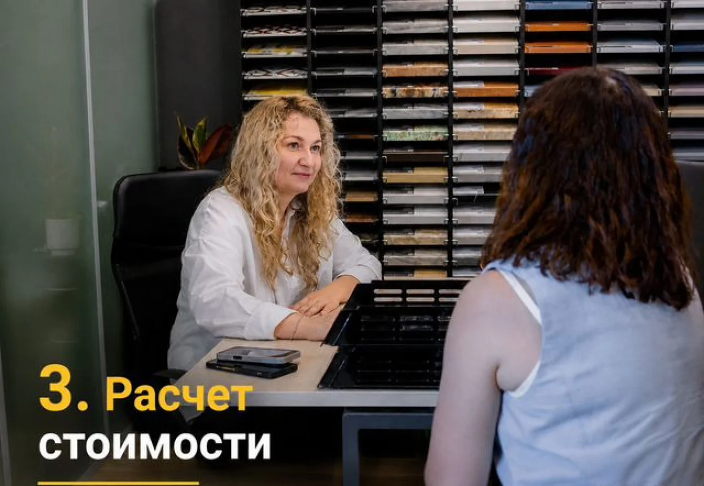 Прямая кухня на заказ из ЛДСП черная матовая 256х55х209